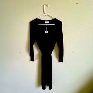 Lovers and Friends lightweight Black Shimmer Duster w/tie & side slits. NWT